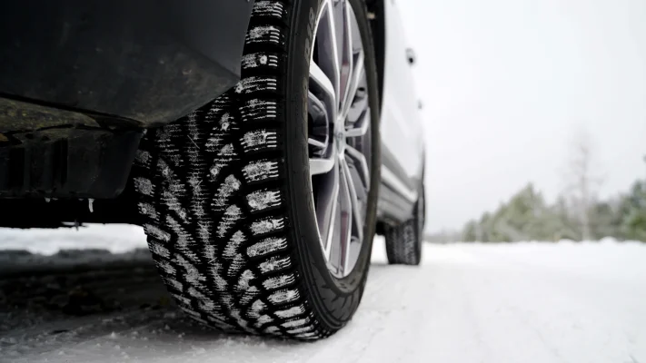 Why London Drivers Should Switch to Winter Tires Early
